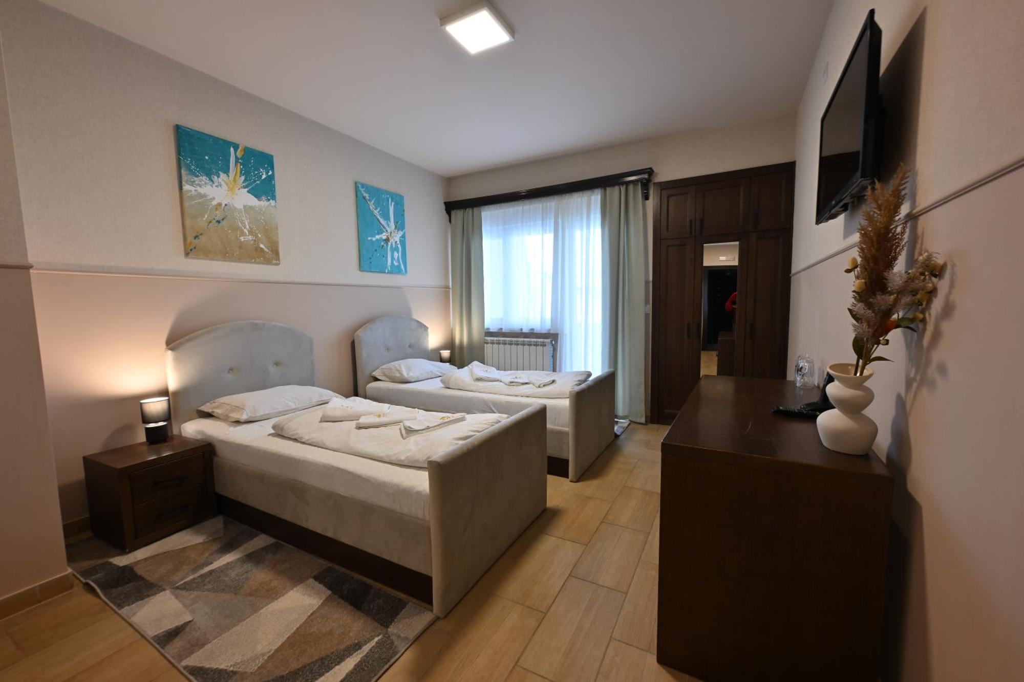 Hotel Lane سينيتشا المظهر الخارجي الصورة
